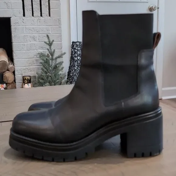 Boden Black Leather Heeled Chelsea Boots Chunky Block Heel Sz 41 - Picture 2 of 14